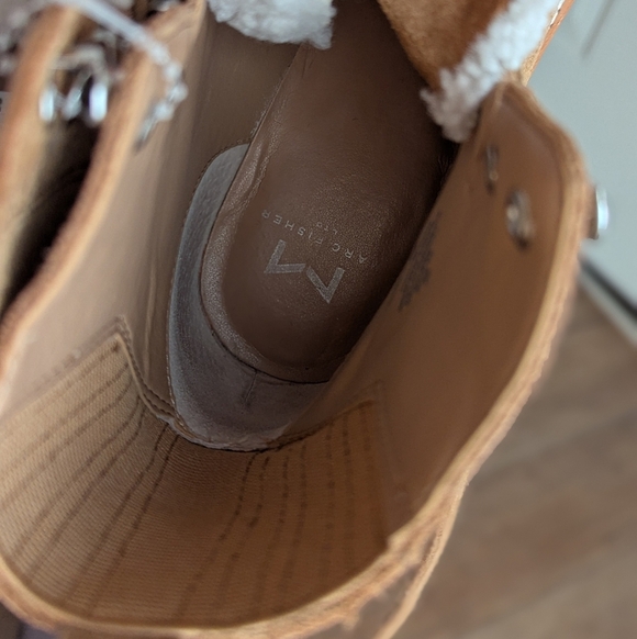 MARC FISHER Izzie Boot Shearling Suede Light Tan Brown Lugsole Lace Up Lizzie 6 - Picture 12 of 16